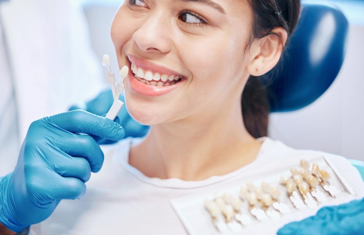 Diş beyazlatma ve Invisalign: Konya’da estetik gülüş için modern tedaviler.